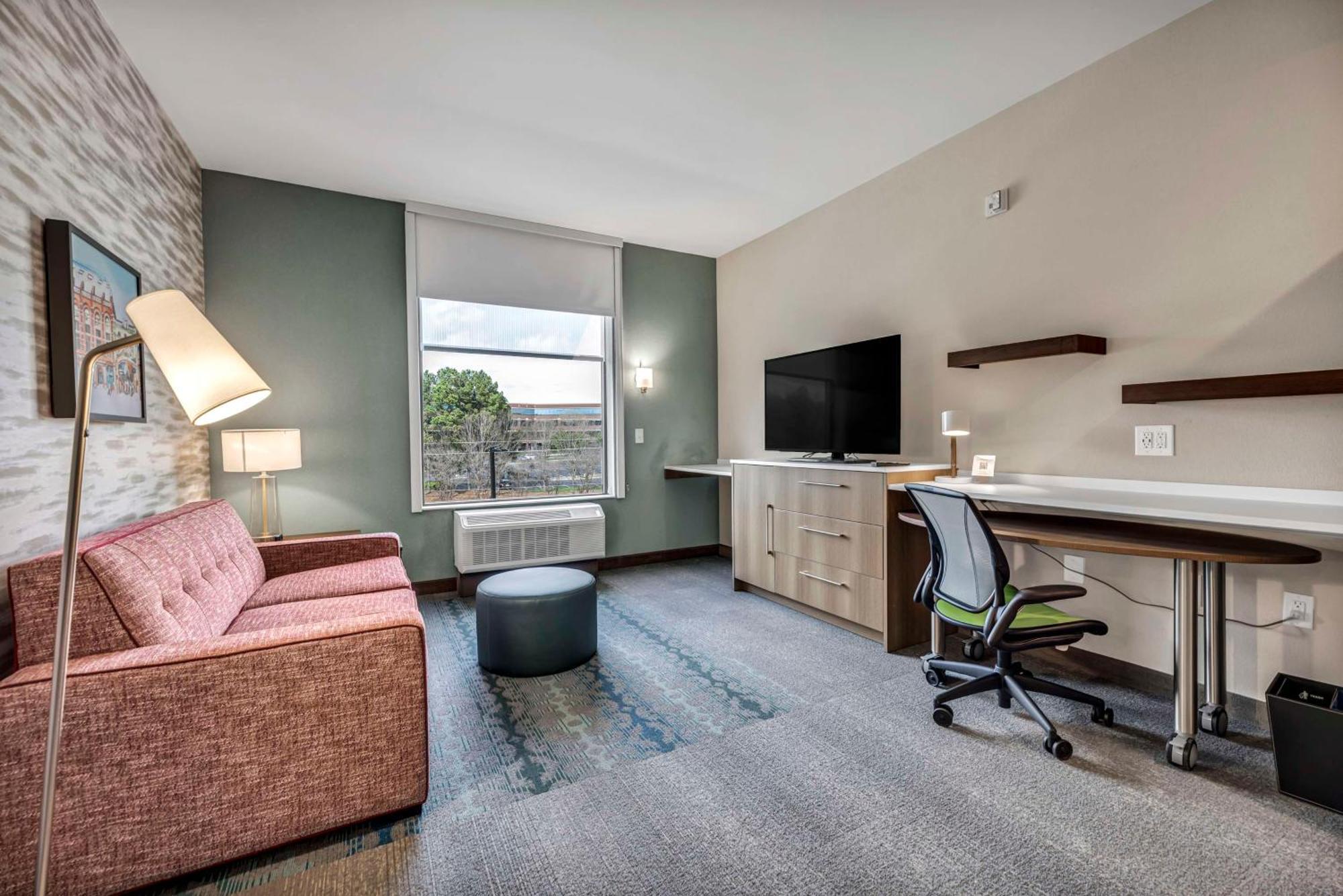 Home2 By Hilton West Lenovo Center Hotel Raleigh