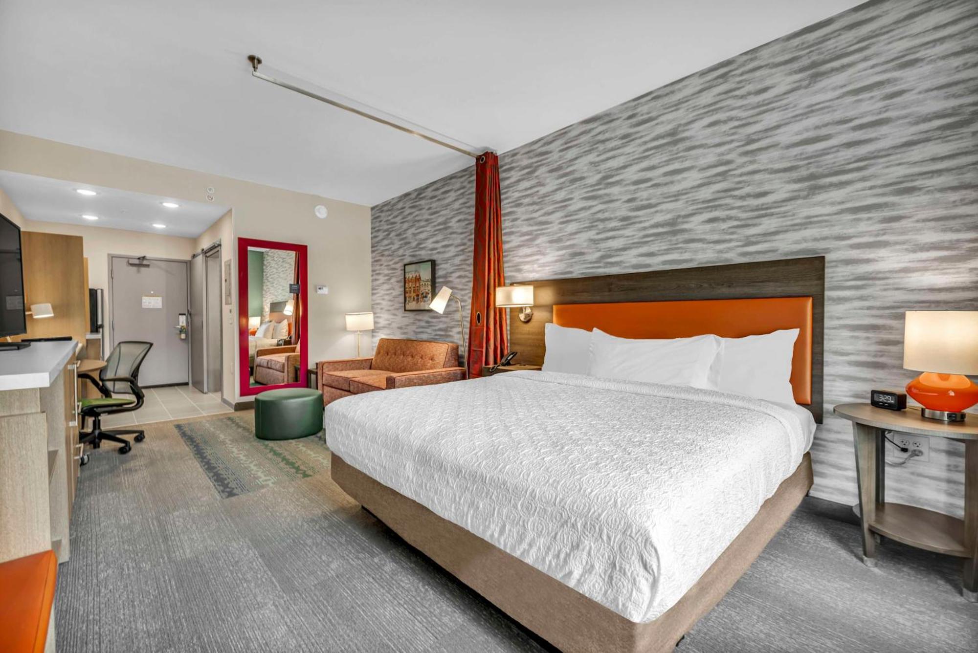 Home2 By Hilton West Lenovo Center Raleigh
