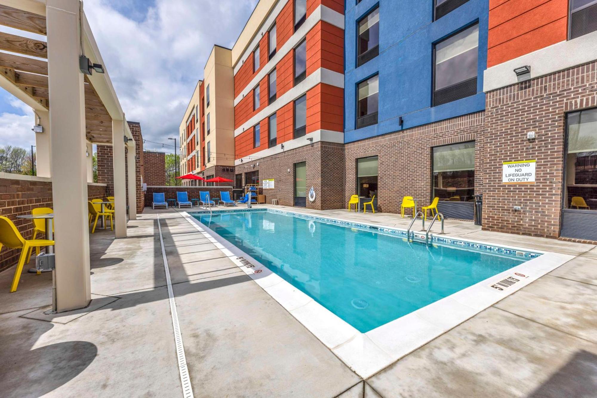 Hotel Home2 By Hilton West Lenovo Center 3*