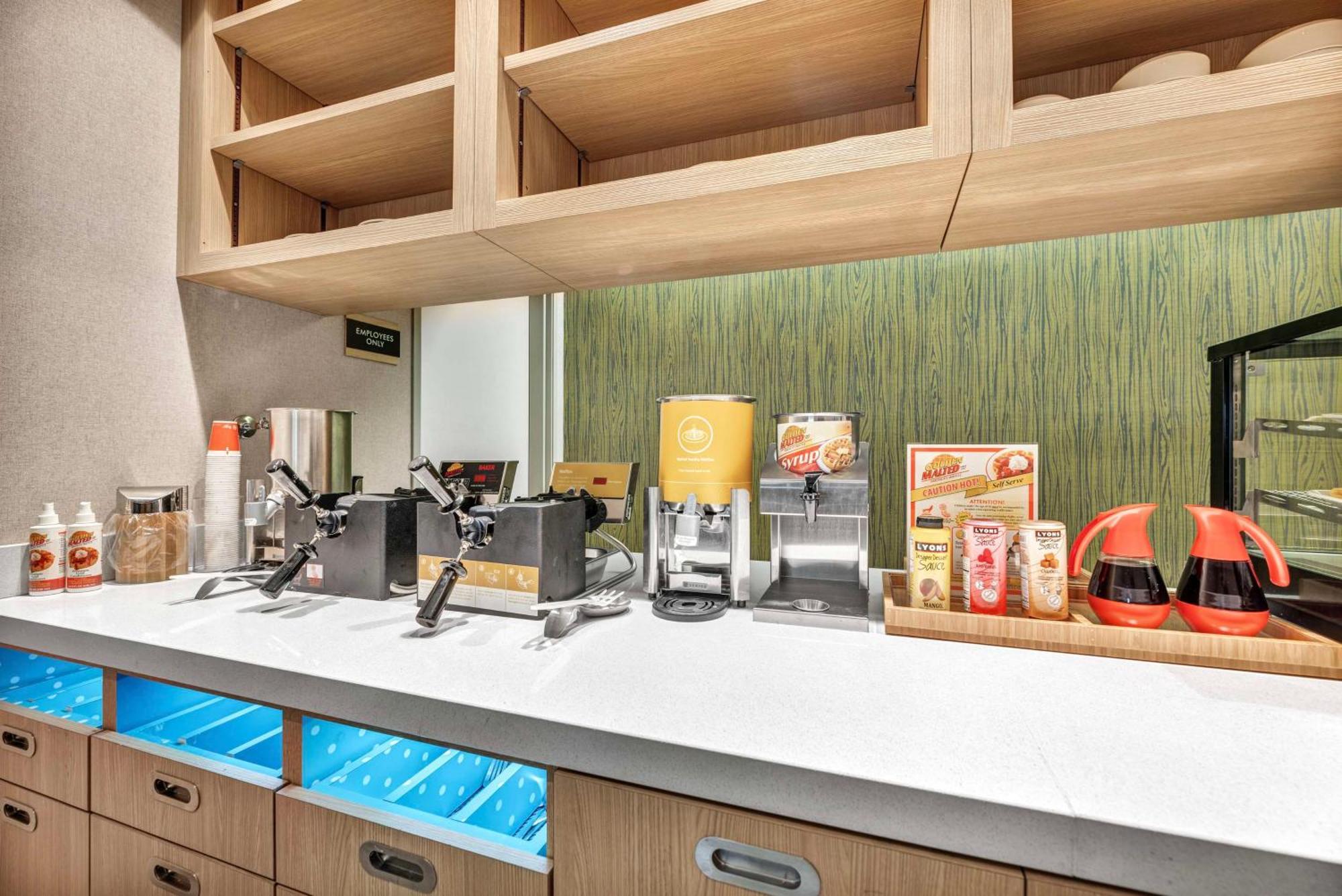 Home2 By Hilton West Lenovo Center Hotel 3*